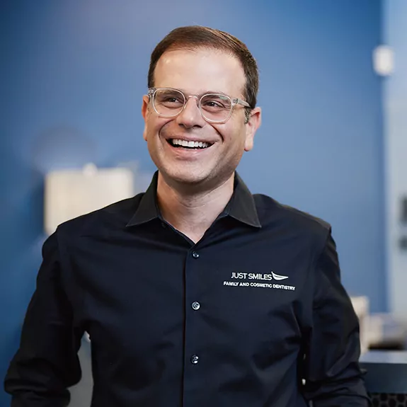 Westervillle dentist Dr. Phil Chahine provides cosmetic dentistry, sedation dentistry, dental implants, emergency dentistry and more to the greater Columbus, OH area.